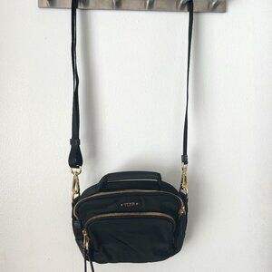 Voyageur Teghan Crossbody